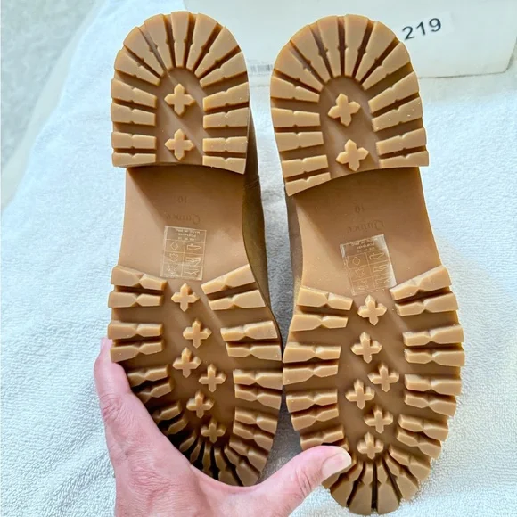 Quince Desert Suede Chelsea Ankle Boots - Picture 8 of 9